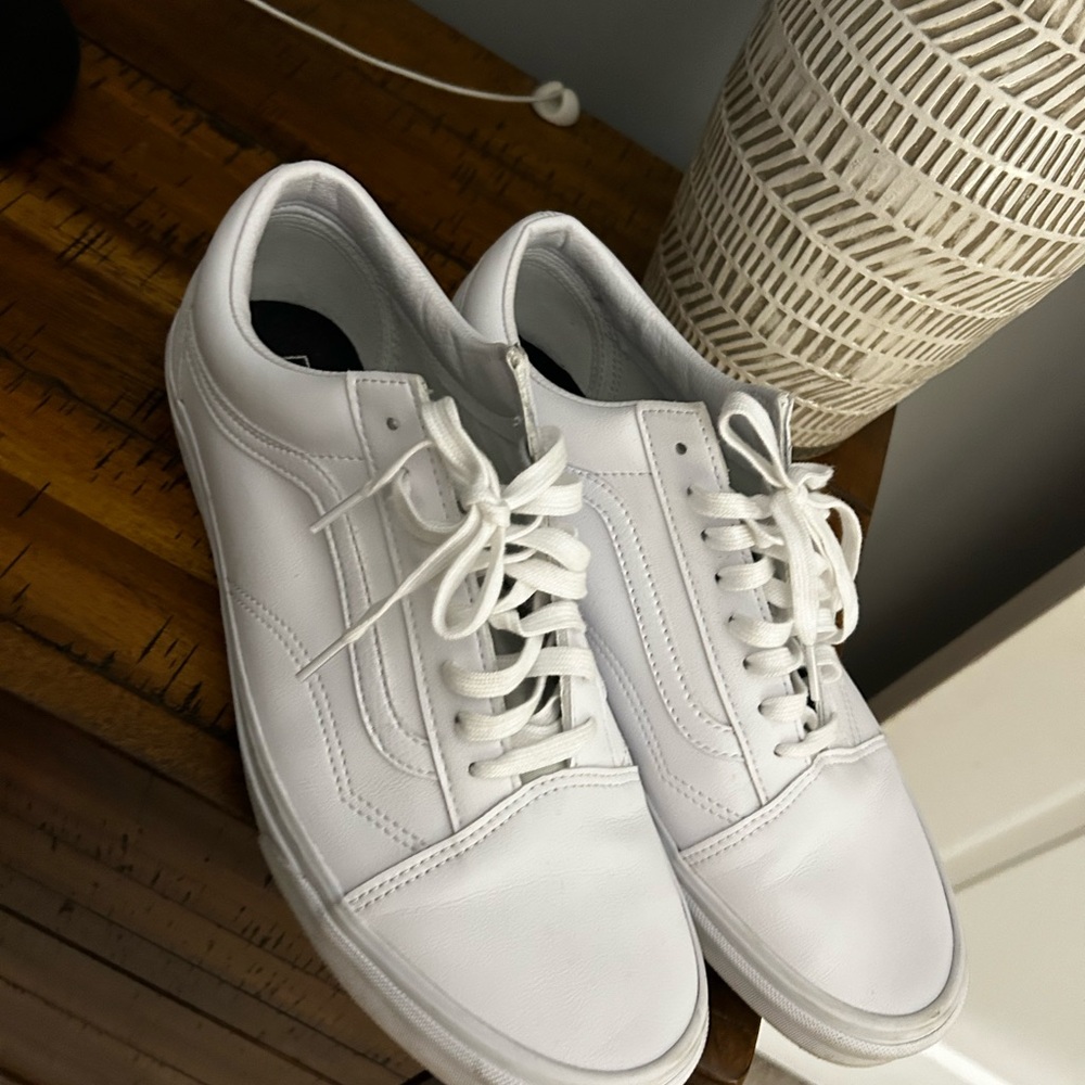 Vans Men's White Sneakers - Leather
